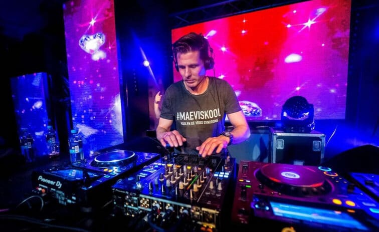 Artento Divini LIVE on the Virtual Sessions presented by The DJ Sessions